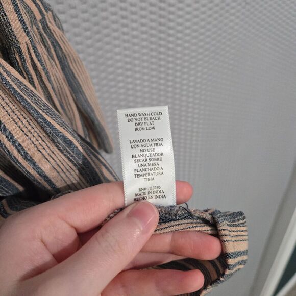 En Crème Womens Striped Cold Shoulder Button Up Tunic Top Size XS Frilly Ruffled - Picture 4 of 7